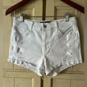 Hollister High-rise ripped short Shorts Size: 7/28